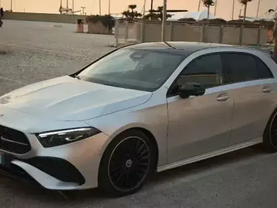 Usata Mercedes A200 AMG Line Premium Plus 150 CV (110 kW) 2023 Argento Berlina