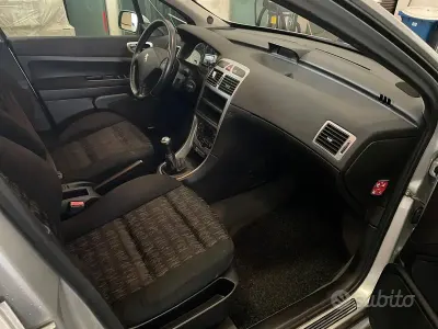 Usata Peugeot 307 109 CV (80 kW) 2003 Grigio Station wagon