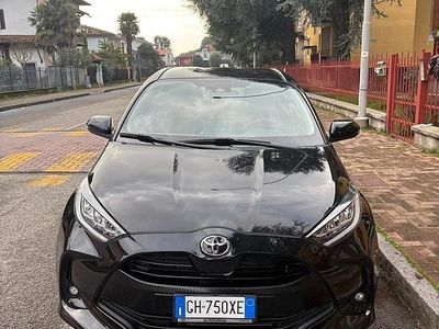 Usata Toyota Yaris Business Edition 72 CV (52 kW) 2022 Nero Utilitaria