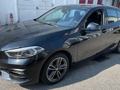 Usata BMW 118 Sport Line 140 CV (102 kW) 2020 Nero Utilitaria