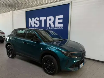 Usata Alfa Romeo GT Junior 136 CV (100 kW) 2025 Blu/azzurro SUV