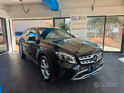 Usata Mercedes GLA200 136 CV (100 kW) 2018 Nero SUV