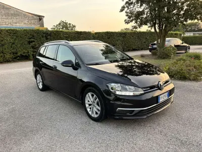 Usata VW Golf VII Executive 110 CV (80 kW) 2018 Station wagon