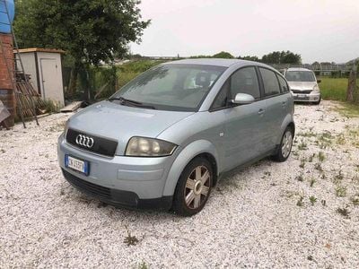 Usata Audi A2 Comfort 75 CV (55 kW) 2004 Blu Utilitaria