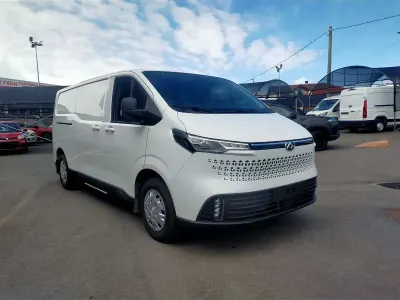 Nuova Maxus V90 150 CV (110 kW) 2026 Bianco Furgone