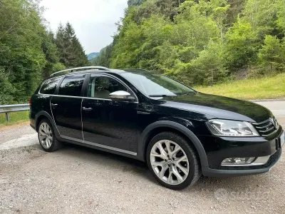 Usata VW Passat Alltrack 140 CV (102 kW) 2013 Nero Station wagon