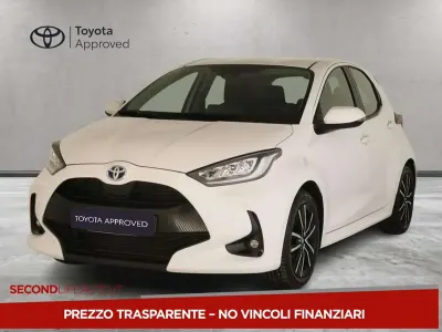 Usata Toyota Yaris Hybrid Trend 116 CV (85 kW) 2022 Bianco Berlina