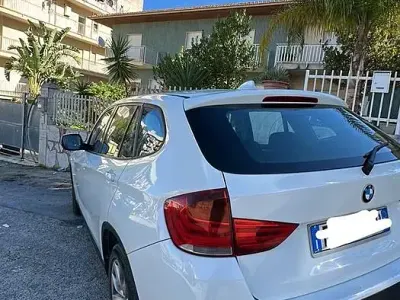 Usata BMW X1 Comfort Edition 177 CV (130 kW) 2011 Bianco SUV