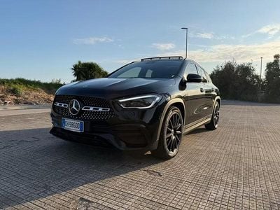 Begagnad Mercedes GLA220 190 HK (139 kW) 2021 Svart SUV
