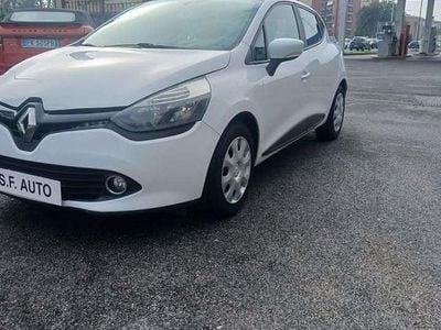 Usata Renault Clio IV 73 CV (53 kW) 2014 Berlina