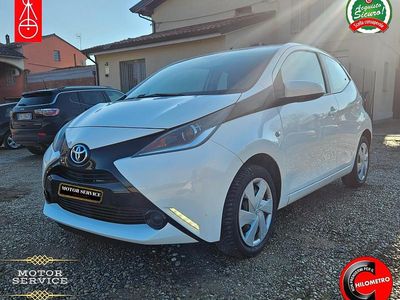 Usata Toyota Aygo 69 CV (50 kW) 2015 Bianco Utilitaria