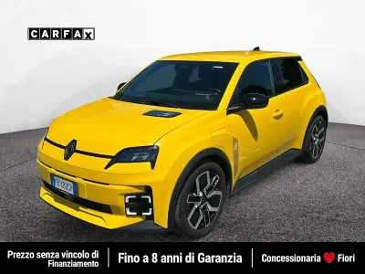 Usata Renault 5 E-Tech Urban 89 kW (122 CV) 2025 Giallo Utilitaria