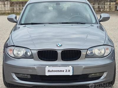 Usata BMW 116 116 CV (85 kW) 2011 Grigio Utilitaria