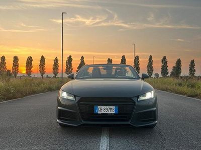 Usata Audi TT S-Line 184 CV (135 kW) 2015 Grigio Cabrio