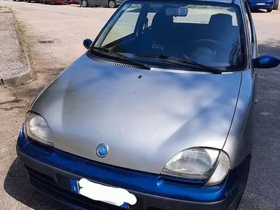 Usata Fiat 600 54 CV (39 kW) 2001 Grigio Utilitaria