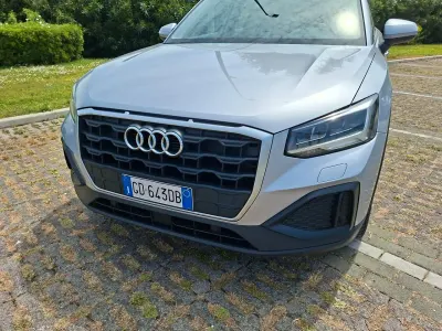 Usata Audi Q2 Business 110 CV (80 kW) 2021 Grigio SUV