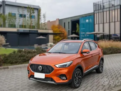 Usata MG ZS Comfort 106 CV (77 kW) 2024 Arancione SUV