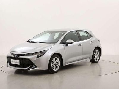 Begagnad Toyota Corolla Hybrid Business Edition 122 HK (89 kW) 2022 Silver Sedan