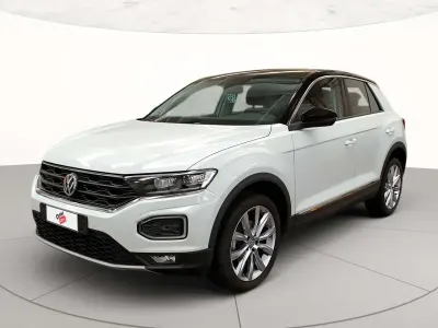 Usata VW T-Roc Advance 116 CV (85 kW) 2020 Pure white nero SUV
