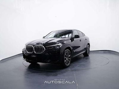 Usata BMW X6 M Sport 340 CV (250 kW) 2022 Saphirschwarz metallizzato SUV