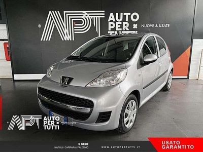 Argento Usata 2011 Peugeot 107 Active Utilitaria | 5800 € (Buon prezzo)