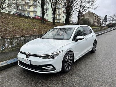 Usata VW Golf VIII Life 116 CV (85 kW) 2022 Bianco Berlina