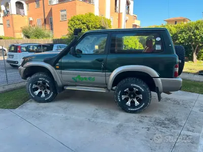 Usata Nissan Patrol 129 CV (94 kW) 1999 Verde SUV