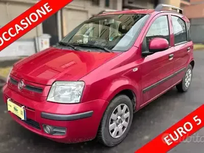 Occasion Fiat Panda 69 ch (50 kW) 2011 Rouge Citadine