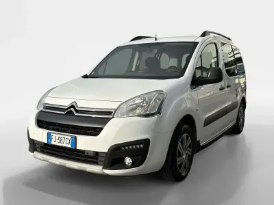 Usata Citroën Berlingo XTR 99 CV (72 kW) 2017 Bianco Monovolume
