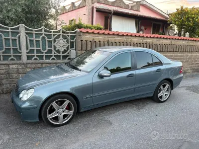 Usata Mercedes C220 Classic 150 CV (110 kW) 2005 Grigio Berlina
