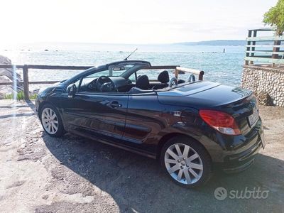 usata Peugeot 207 CC 1.6 HDi 110 CV Féline (Cabrio)