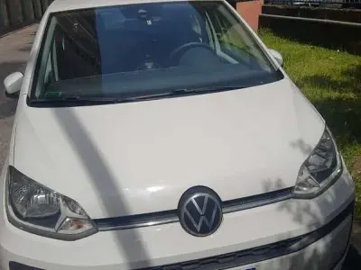 Usata VW up! Move 65 CV (47 kW) 2023 Bianco Utilitaria