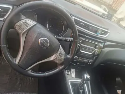Usata Nissan Qashqai N-Vision 110 CV (80 kW) 2017 SUV