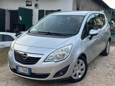 Usata Opel Meriva Cosmo 110 CV (80 kW) 2010 Grigio Monovolume