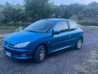 Usata Peugeot 206 75 CV (55 kW) 2006 Blu Utilitaria