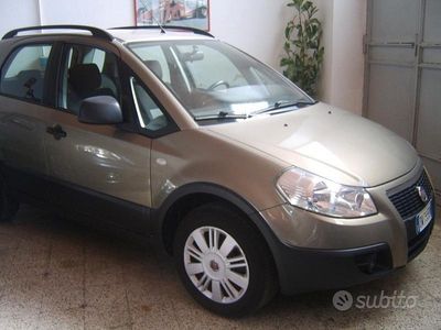 Usata Fiat Sedici Dynamic 120 CV (88 kW) 2007 Grigio SUV