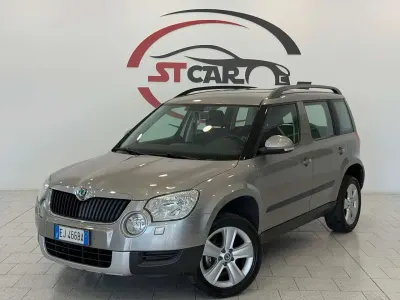 Usata Skoda Yeti Elegance 105 CV (77 kW) 2011 Beige SUV