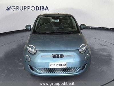 Usata Fiat 500e Passion 86 kW (118 CV) 2021 Azzurro Berlina