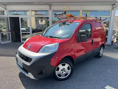 Usata Fiat Fiorino 95 CV (69 kW) 2017 Rosso Monovolume
