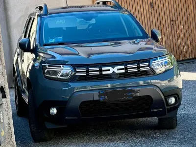 Usado Dacia Duster Prestige 116 CV (85 kW) 2023 Gris SUV