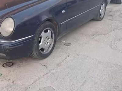 Usata Mercedes E250 113 CV (83 kW) 1996 Berlina