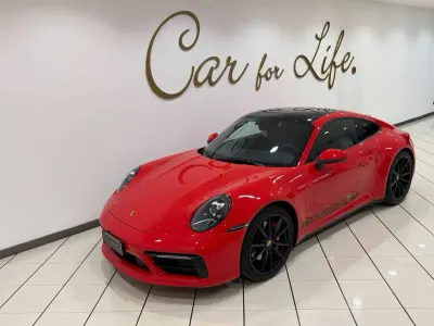 Usata Porsche 911 Carrera 4S 450 CV (330 kW) 2023 Rosso Coupé