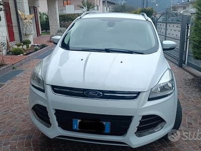 Usata Ford Kuga 140 CV (102 kW) 2014 Bianco SUV
