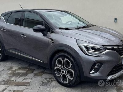 Usata Renault Captur Initiale Paris 160 CV (117 kW) 2021 SUV