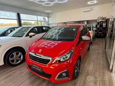 Usata Peugeot 108 Allure 72 CV (52 kW) 2019 Rosso Berlina