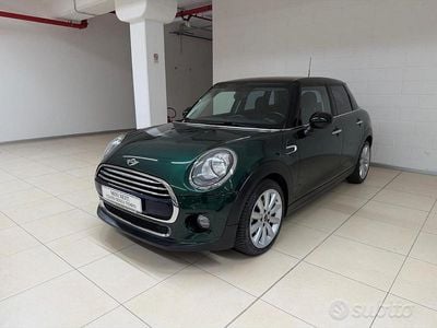 Usata Mini Cooper D 116 CV (85 kW) 2017 British racing green metallic Utilitaria