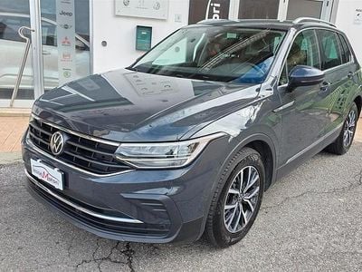 Usata VW Tiguan Elegance 150 CV (110 kW) 2023 Grigio SUV