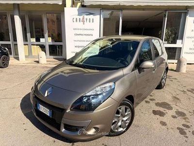 Usata Renault Scénic III Dynamique 110 CV (80 kW) 2011 Grigio Monovolume