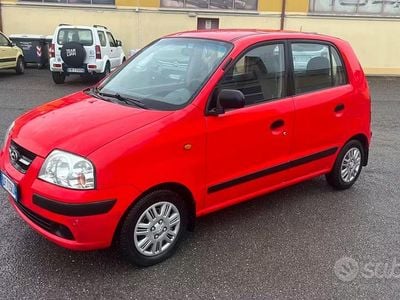 Usata Hyundai Atos Active 63 CV (46 kW) 2007 Rosso Utilitaria