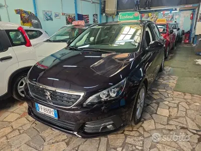 Usata Peugeot 308 Business-Line 131 CV (96 kW) 2018 Blu Berlina